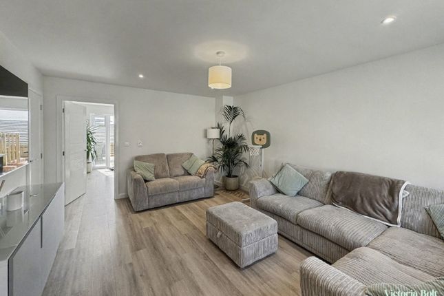 5, Gadwall Place, Ivybridge photo 4