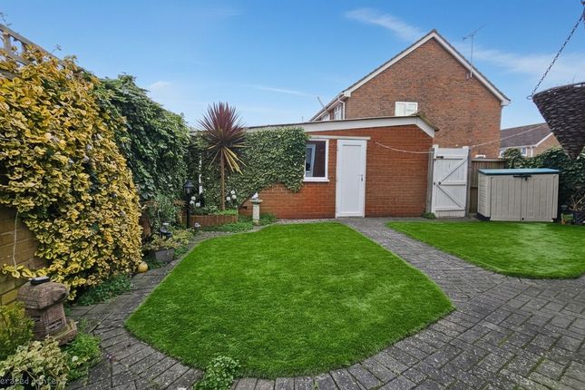 55, Matthews Close, Deal photo 3