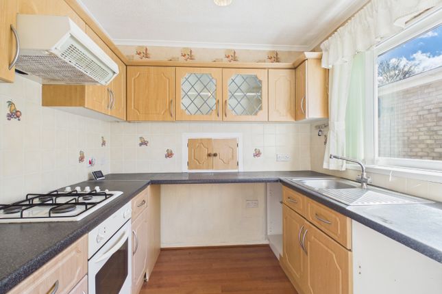 8, Mill Rise, Driffield photo 2