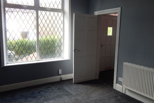 10 Battye Street, Dewsbury photo 4