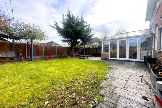 Detached house for sale in Swanmore Close, Lower Earley, Reading, Berkshire