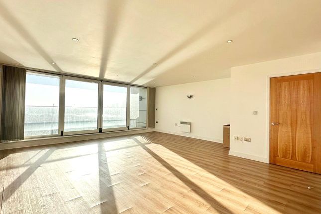 Flat 50 Coral Apartments, 17, Western Gateway, Canning Town photo 2
