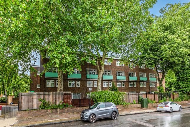 Flat to rent in Hilldrop Road, London