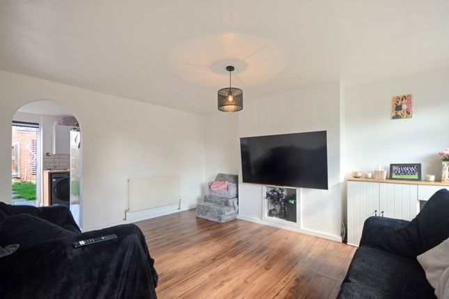 25, Cherry Garden Lane, Saffron Walden photo 2