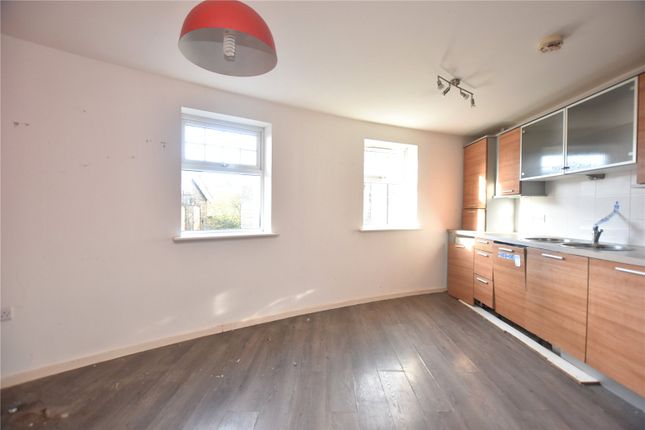 22, Burnstall Crescent, Menston photo 4