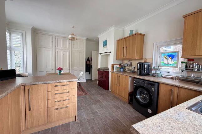 13 Avenue Road, Falmouth photo 4