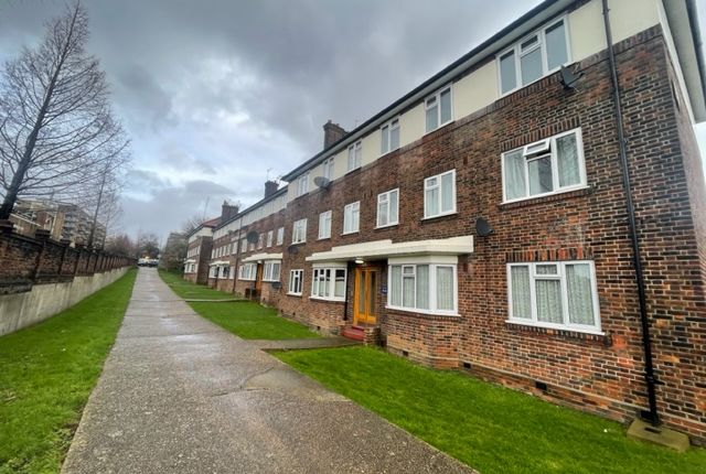 Thumbnail Flat for sale in Montrose Court, Montrose Court, Colindale