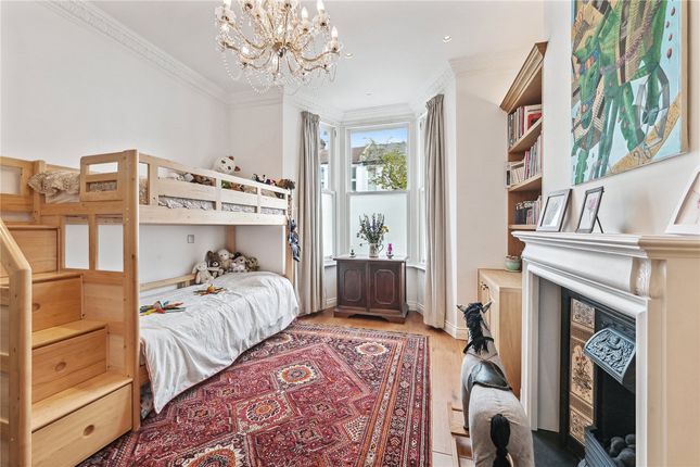 Maisonette for sale in Bracewell Road, London