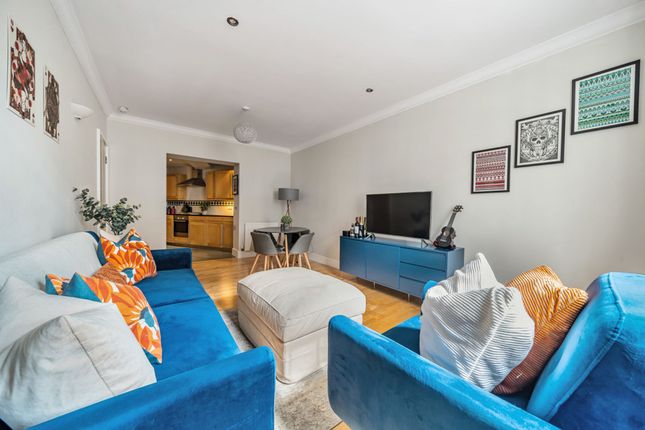 Flat for sale in Crescent Road, Carrs Court