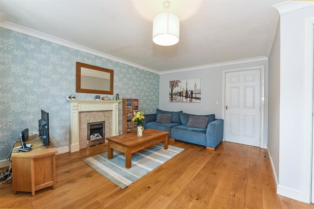 Town house for sale in Bluebell Close, Andover