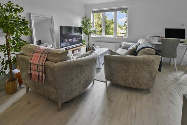 39 Hope Park Gardens, Bathgate photo 2