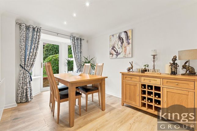 Little Grove Avenue, Waltham Cross photo 4