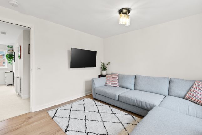 Town house for sale in Inverlair Oval, Glasgow