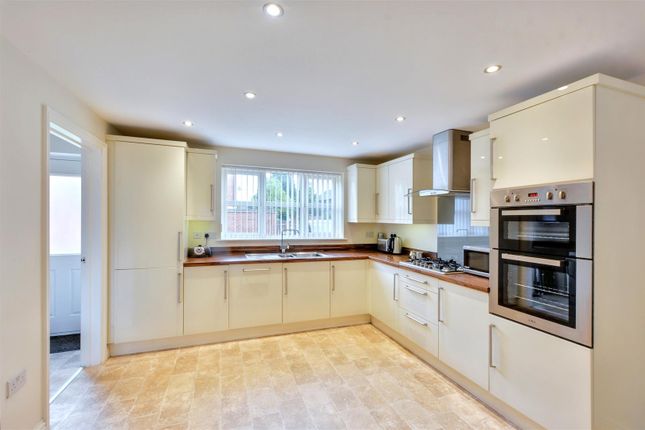 1, Hollies Farm Drive, Ilkeston photo 2