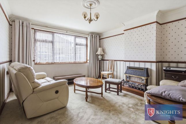 84, Fraser Road, London photo 2