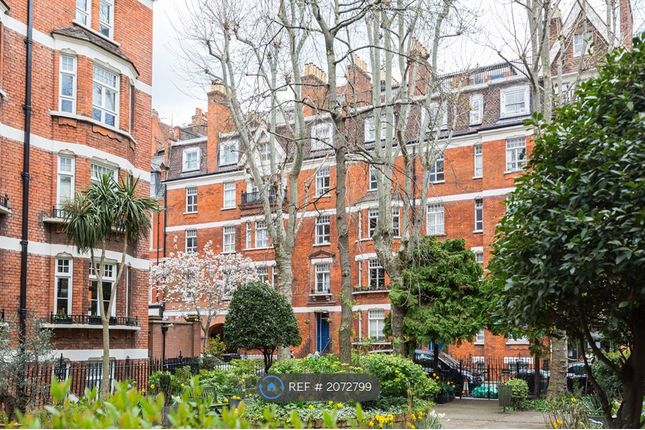 Thumbnail Flat to rent in Cavendish Buildings, London