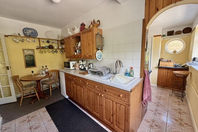 37, Back Street, Martock photo 4