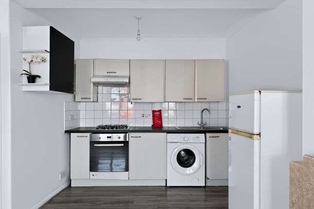 Hertford Road, Enfield photo 3