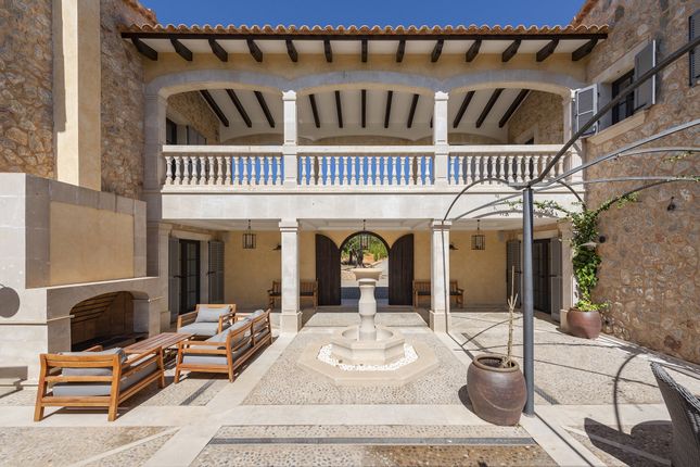 Country house for sale in Country Home, Santa Maria Del Camí, Mallorca, 07320