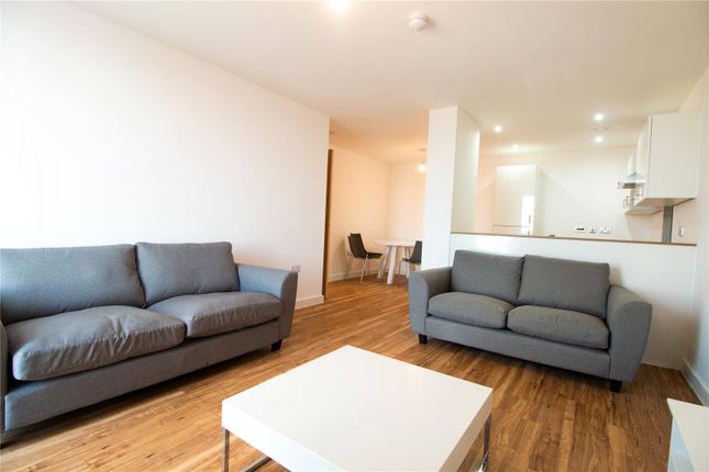 Flat to rent in Media City, Michigan Point Tower B, 11 Michigan Avenue, Salford