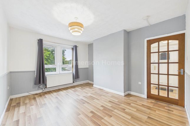 5d, Thomson Avenue, Johnstone photo 3