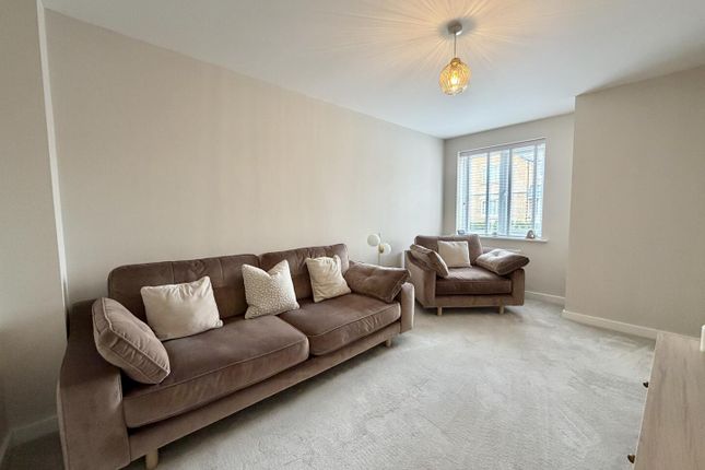 28, Daisy Bank Avenue, Leeds photo 2