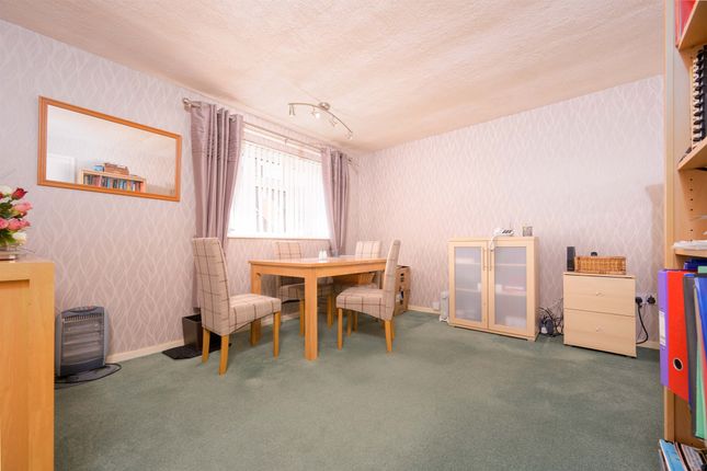 10a, Castle Hill, Kettering photo 4
