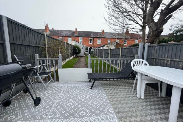 Terraced house to rent in St. Catherines Grove, Lincoln