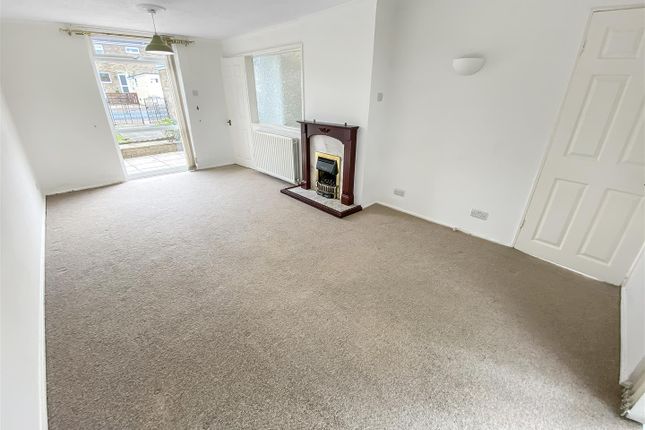 19, Oakfield, Newton Aycliffe photo 4