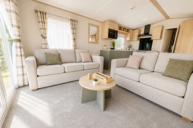 3-bed caravan on Chantry Country and Leisure Park, Chantry Bank, Leyburn, £64,995