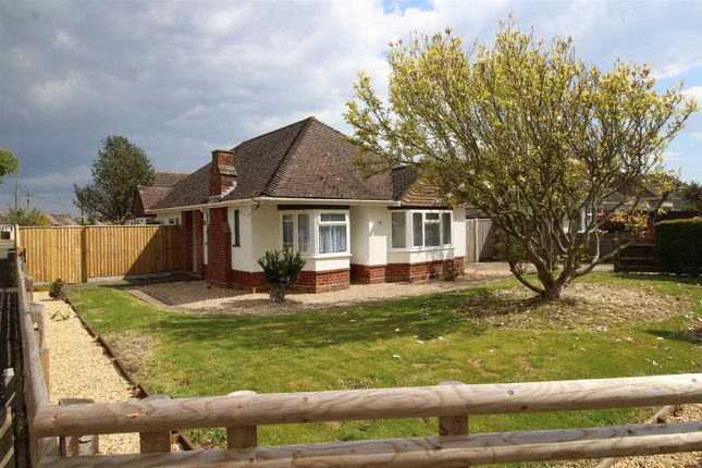 Sea Road Barton On Sea New Milton Bh25 4 Bedroom Detached Bungalow