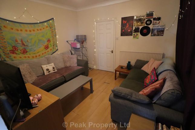 82, Heygate Avenue, Southend On Sea photo 3