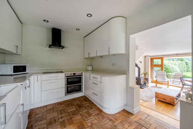 Rosemary Cottage, Coronation Road, Littlewick Green, Maidenhead photo 4