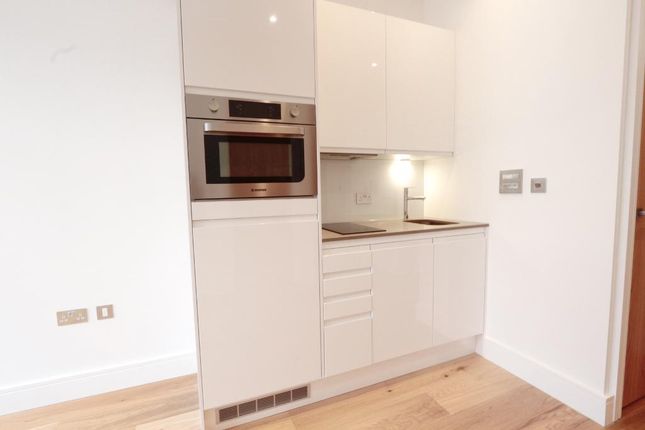 Flat for sale in The Landmark, Flowers Way, Luton