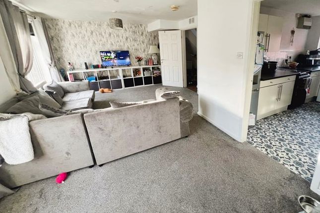 Maisonette for sale in Hindley Road, Westhoughton, Bolton