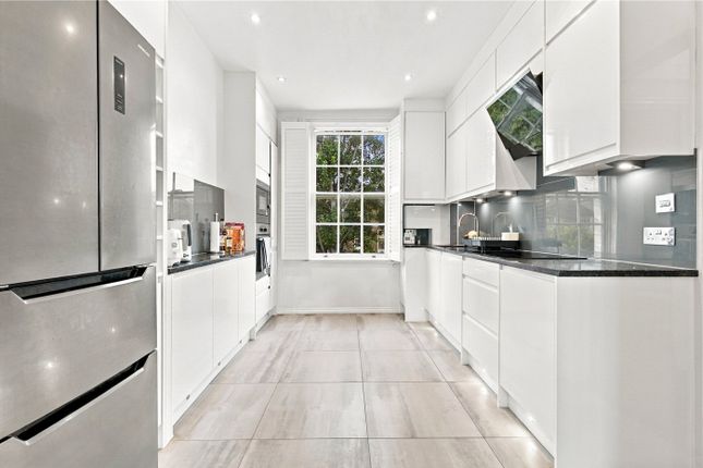 31B, Mitchison Road, London photo 3