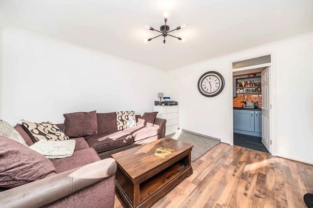 Flat 5, Jeffreys House, 55, Bond Road, Surbiton photo 4