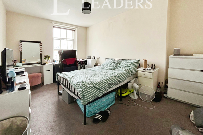 Flat 3, 84-85, Western Road, Western Road photo 3
