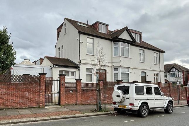 Thumbnail Semi-detached house for sale in 11 Limes Avenue, Golders Green, London