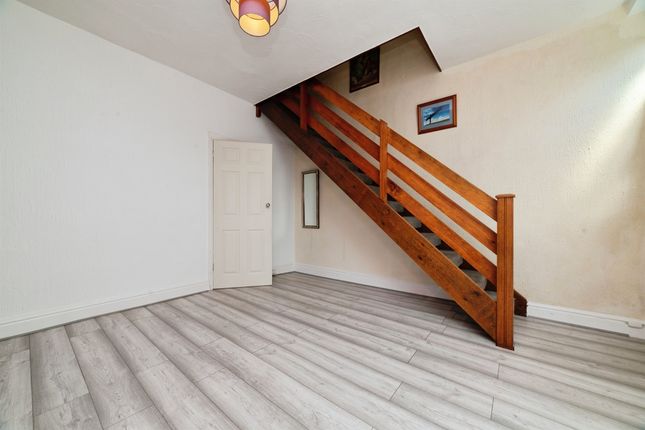5, Edmonton Villas, Hull photo 4