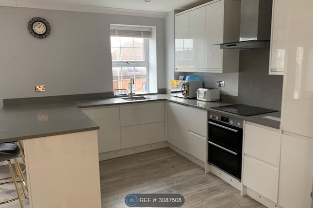 Prembroke  Road, Ruislip photo 5