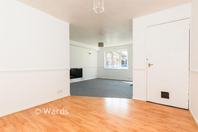 15, Damigos Road, Gravesend photo 4