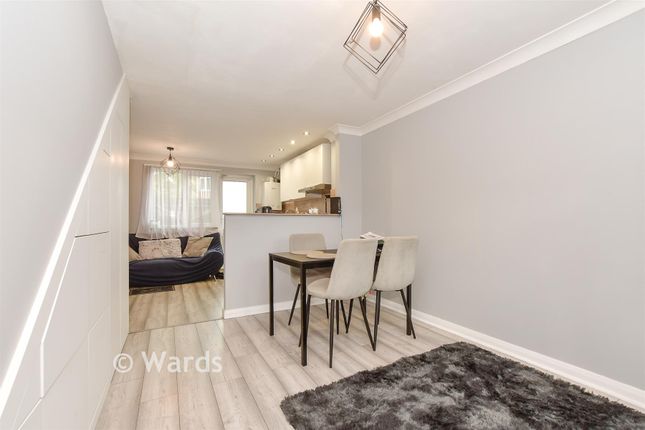 67, Falcon Way, Ashford photo 3