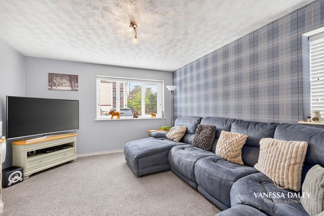 1 Travers Lodge, Grange Avenue, Preston photo 2