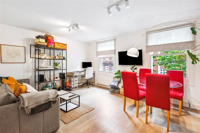 Thumbnail Flat to rent in 15-17, Fulham High Street
