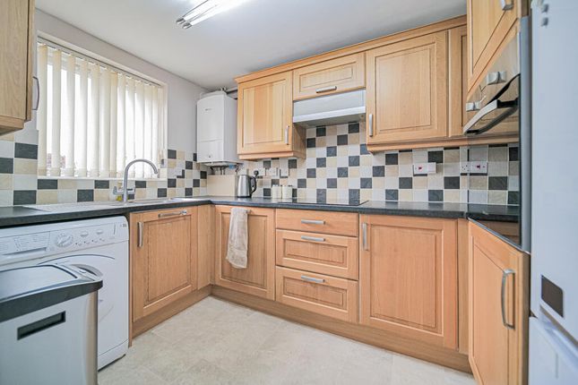 4, Spa Court, Melksham photo 4