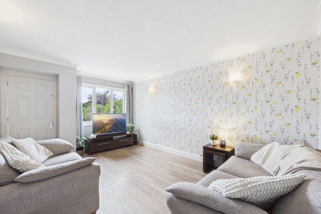 12, Newall Drive, Nottingham photo 2