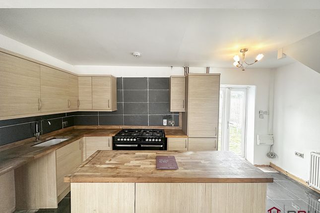 115, Staveley Street, Doncaster photo 5