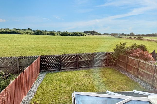 3, The Paddock, Whitley Bay photo 2