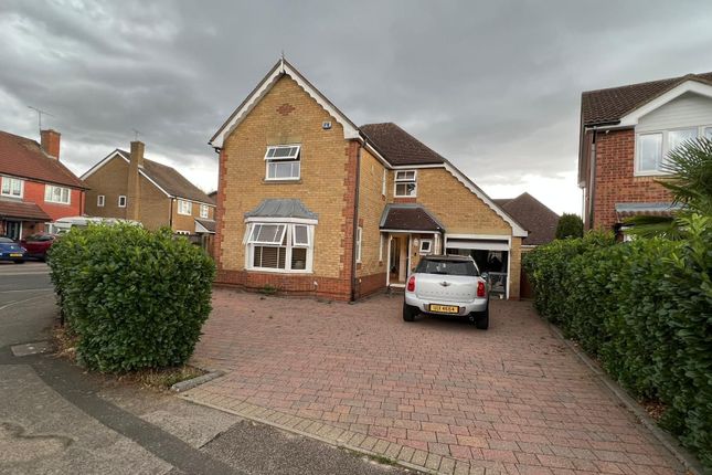 Thumbnail Detached house to rent in Cresswell Gardens, Luton